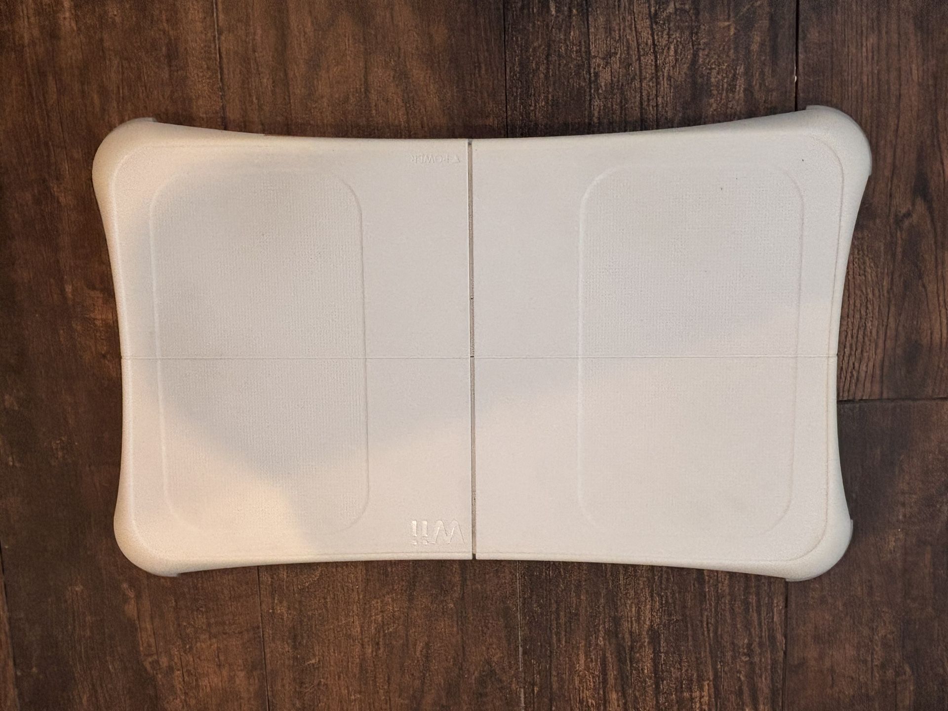 Wii Fit Balace Board Works Great! Located in Murray cash/Venmo. Fcfs or hold with Venmo 