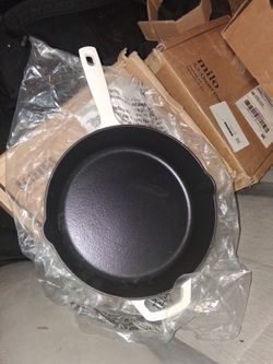 Cast iron 10in skillet MILO brand