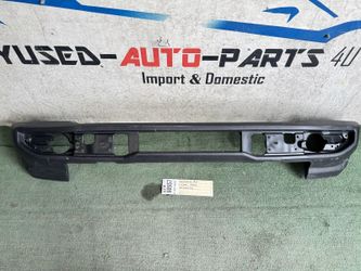2021 - 2022 - 2023 FORD BRONCO FRONT BUMPER OEM AX98557 w/sensorholes