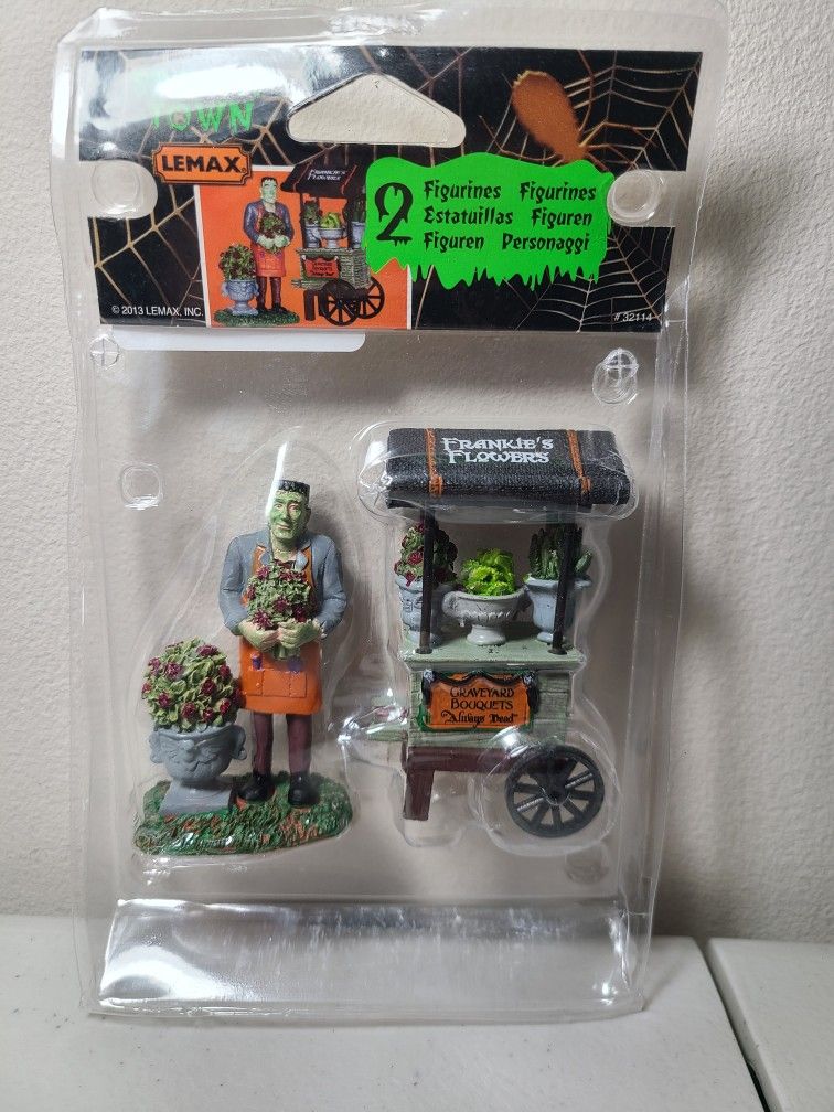 Lemax Spooky Town Grave Yard Bouquets New