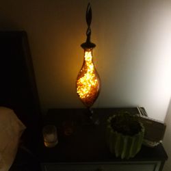 Amber Glass Urn W/ Lights