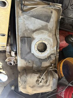 03-04 Mustang Cobra Fuel Tank