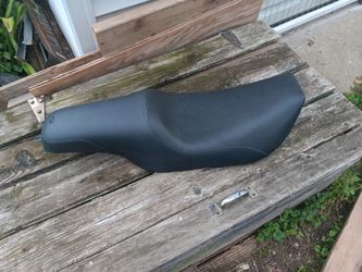 Motorcycle seat