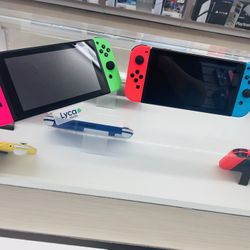 Nintendo Switch Neon