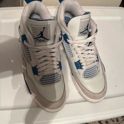 Air Jordan 4 Retro ‘Military Blue’ 2024