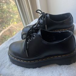 DR. MARTENS 1461 Quad Smooth Leather Womens Platform Shoes - Size Woman’s 6