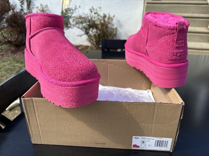 New With Box Pink UGGs Boots
