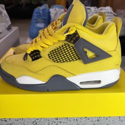 Jordan 4 Yellow Lightning 