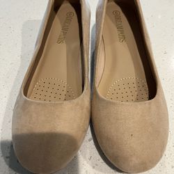 Tan / beige Color Shoes Size 6 