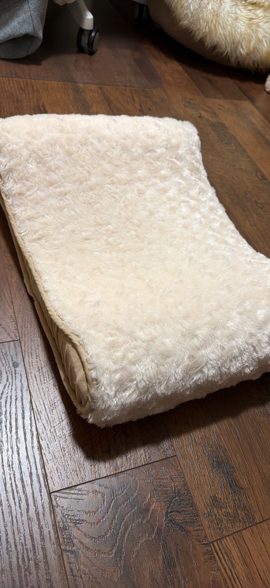 Orthopedic pet bed for small dog