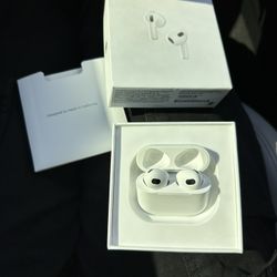 AirPod Gen 3 