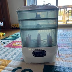 Baby Brezza Sterilizer/dryer