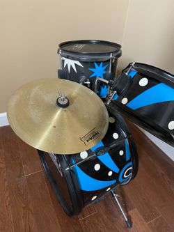 First Act Drum Set for kids