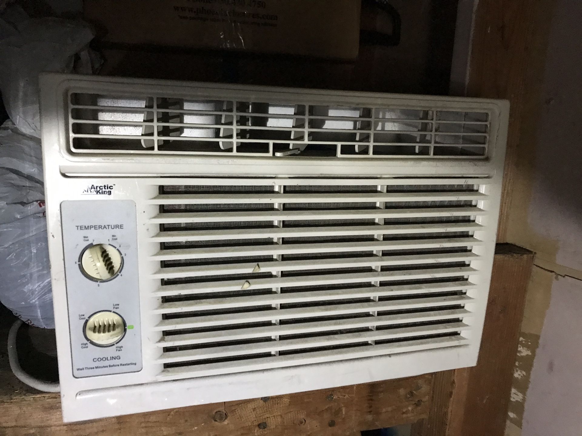 Arctic king single room window AC unit