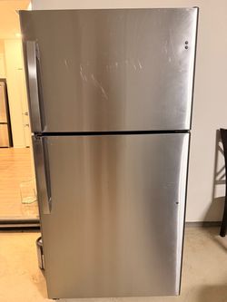 Stainless Steel Top-Freezer Refrigerator