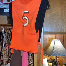 Womens Top Size Large 