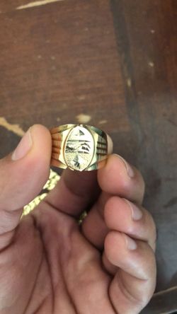 18k gold ring $250 or trade