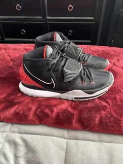Kyrie 6’s basketball shoes