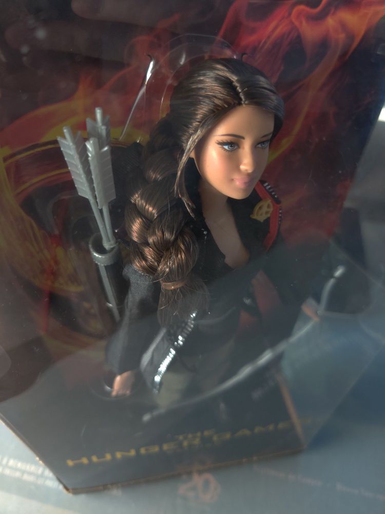 Barbie Black Label Hunger Games Katniss Everdeen - Original Version