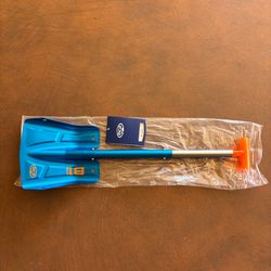 One New Extendable Portable Travel Camping Shovel