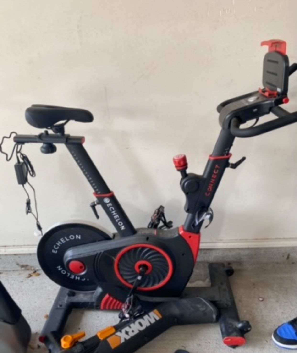Echelon Fitness - Exercise Bike - 