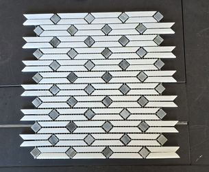 12x12 Marble Mosaic Backsplash Tile About 240sqft Available $5sqft Firm NORTH HOLLYWOOD AREA SELLING FROM HOME 