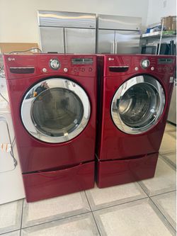 Lg front load washer and gas dryer set