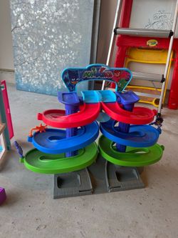 Pj masks back drop and car track set