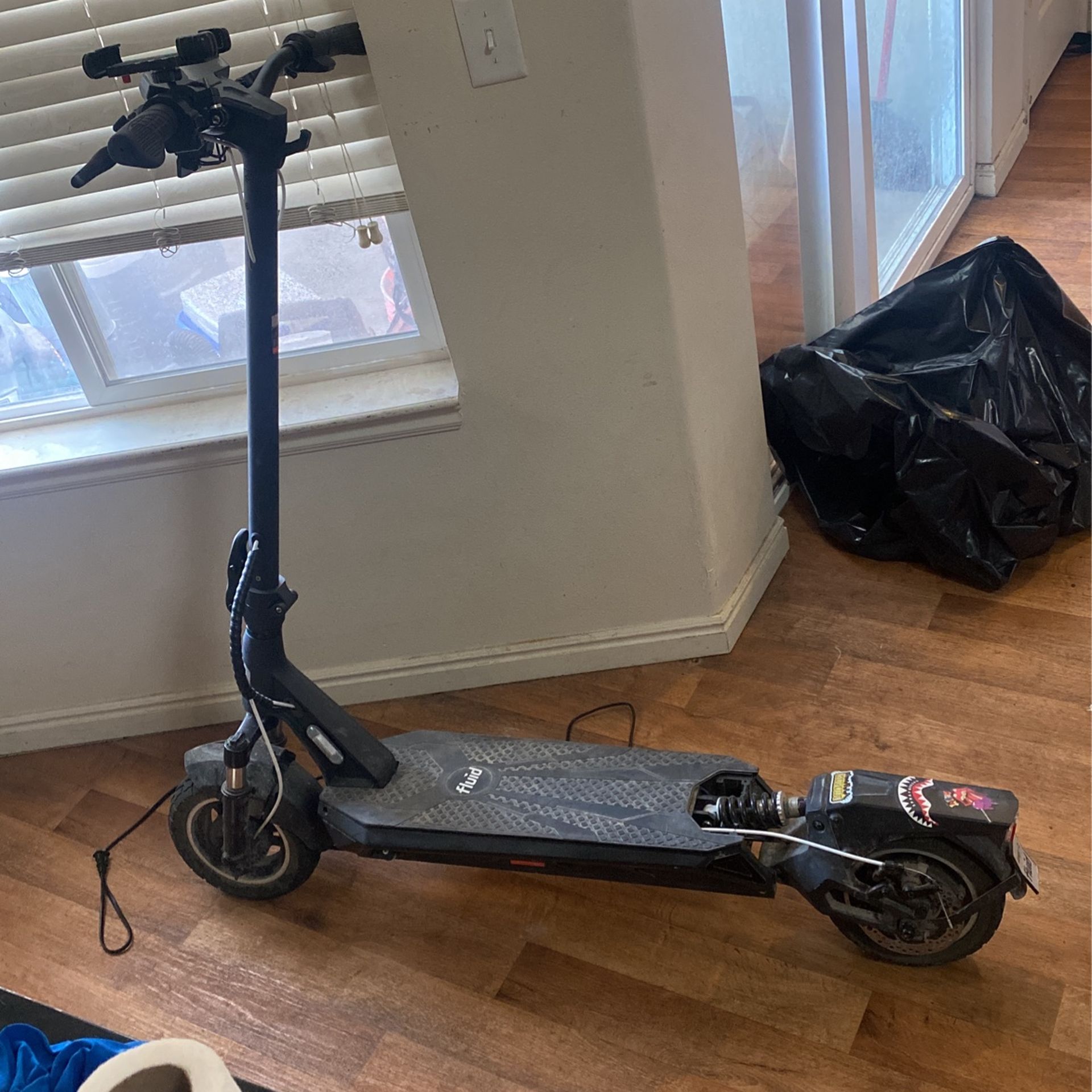 Fluid Vista Freeride Electric Scooter