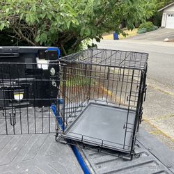 Small Dog Puppy Rabbit Kennel Crate Collapsible like New 24” L by 17”W 19”
