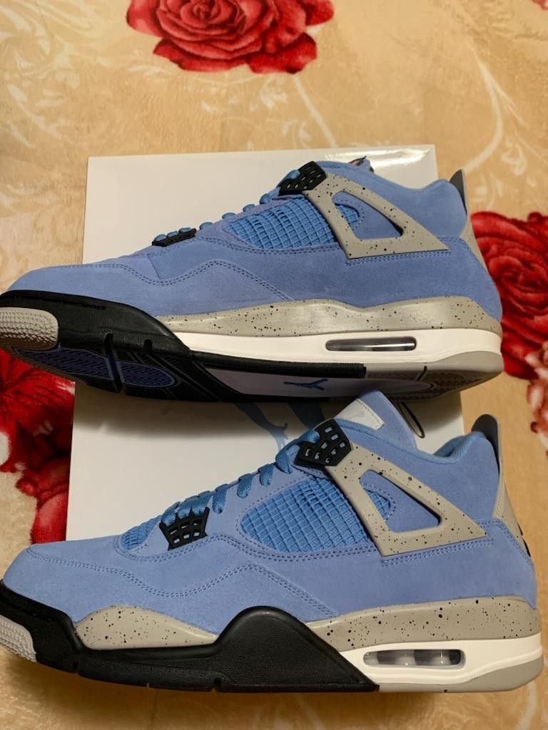UNC JORDAN 4