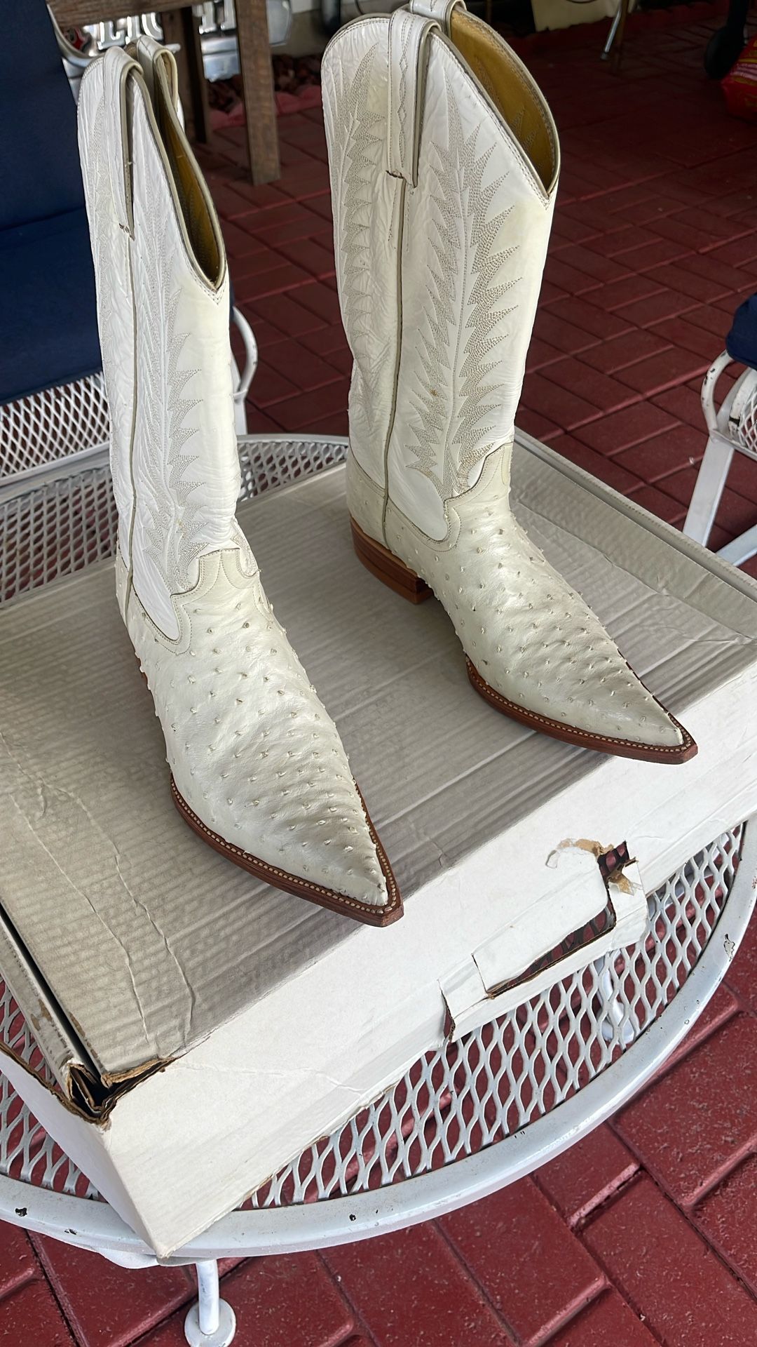 Botas