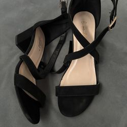 Black 7.5 Heels 