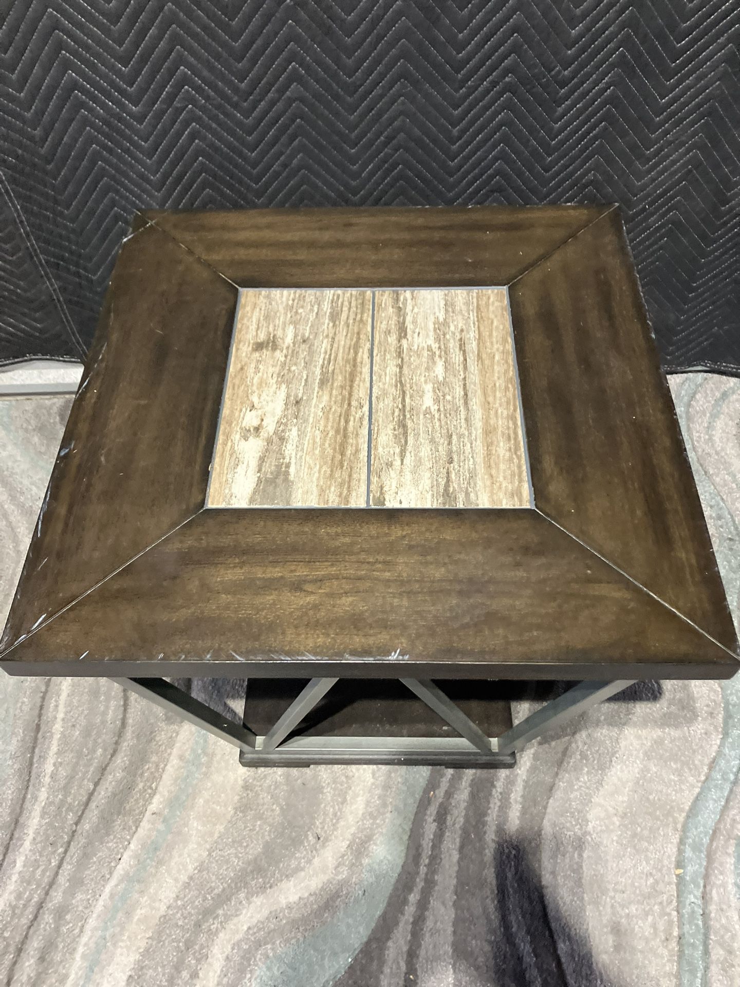 CONTEMPORARY COFFEE TABLE (DELIVERY AVAILABLE