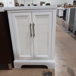 24in Bathroom Vanity With Top