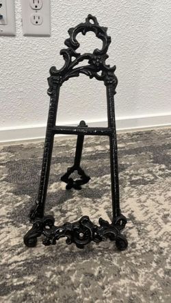 Black cookbook Easel