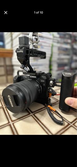 Canon EOS R with a lot of Accessories!