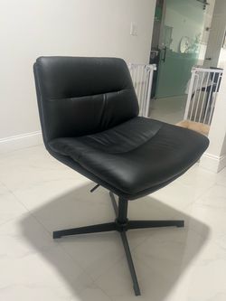 Desk chair