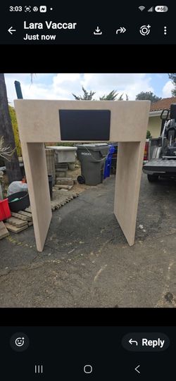 Speaker tower boom box