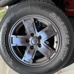 JEEP STOCK RIMS WHEELS AND TIRES