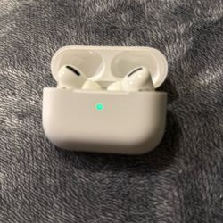 AirPods  Pro 