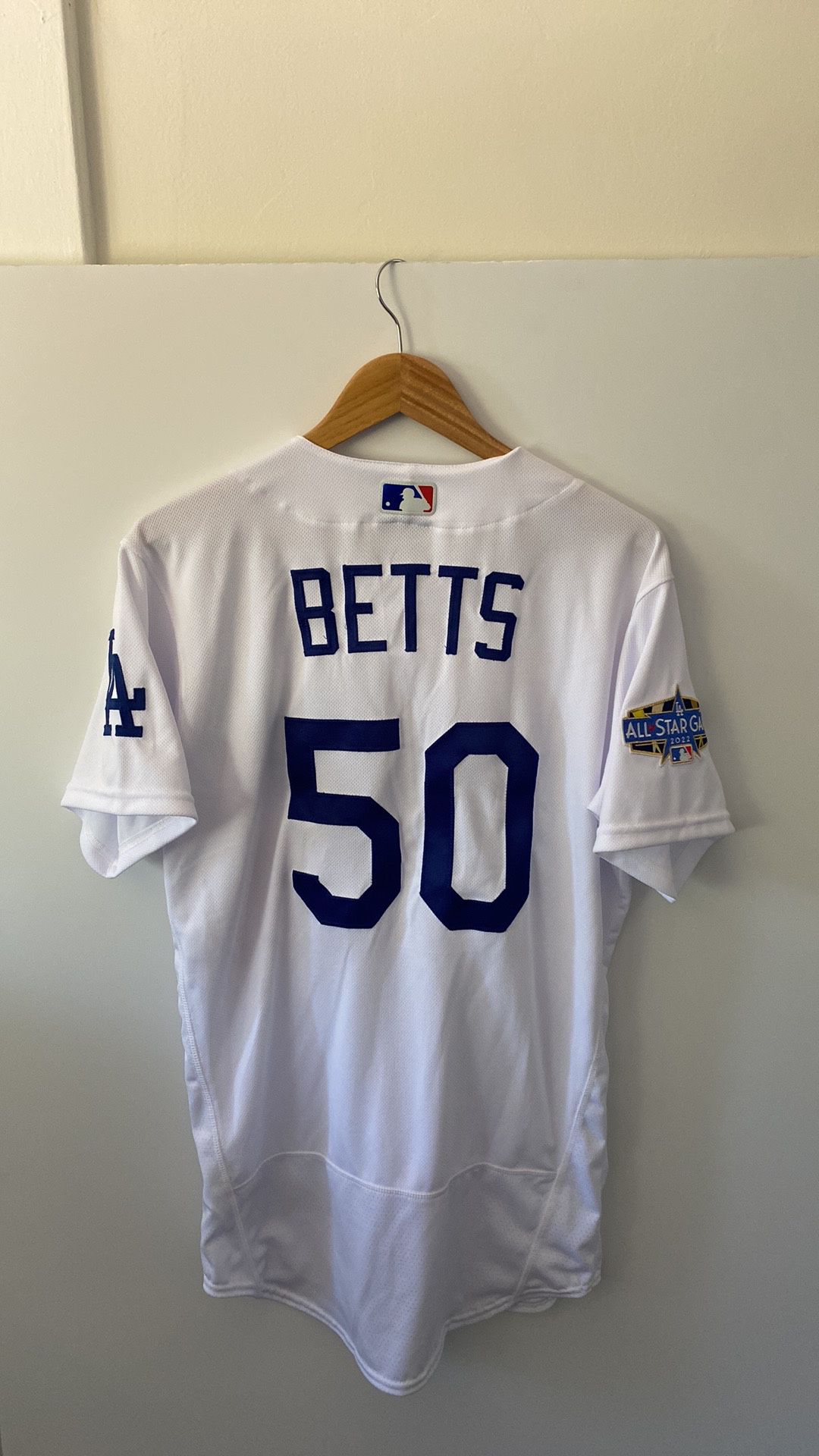 Nike Authentic Dodgers Mookie Betts Jersey White With Allstar Patch for  Sale in Pasadena, CA - OfferUp