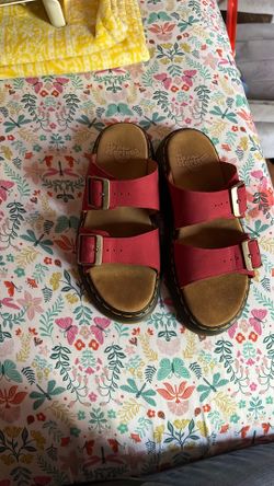 Doc Martens Josef sandal