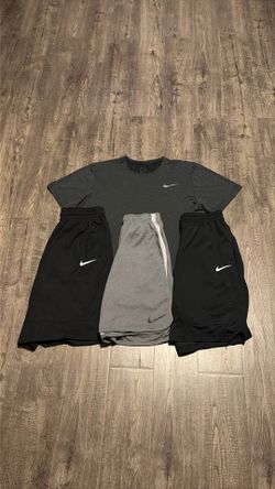 Nike Men’s Athletic Shirt & Shorts 