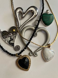 6 Piece HEART Bundle - Collectible Jewelry Howlite Malachite Precious Stone Crystal