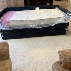 Daybed with mattresses $600