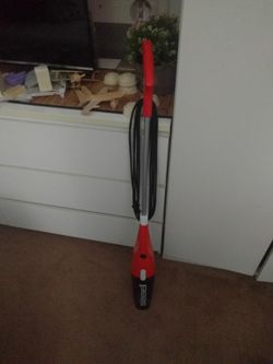 Stick vacuum