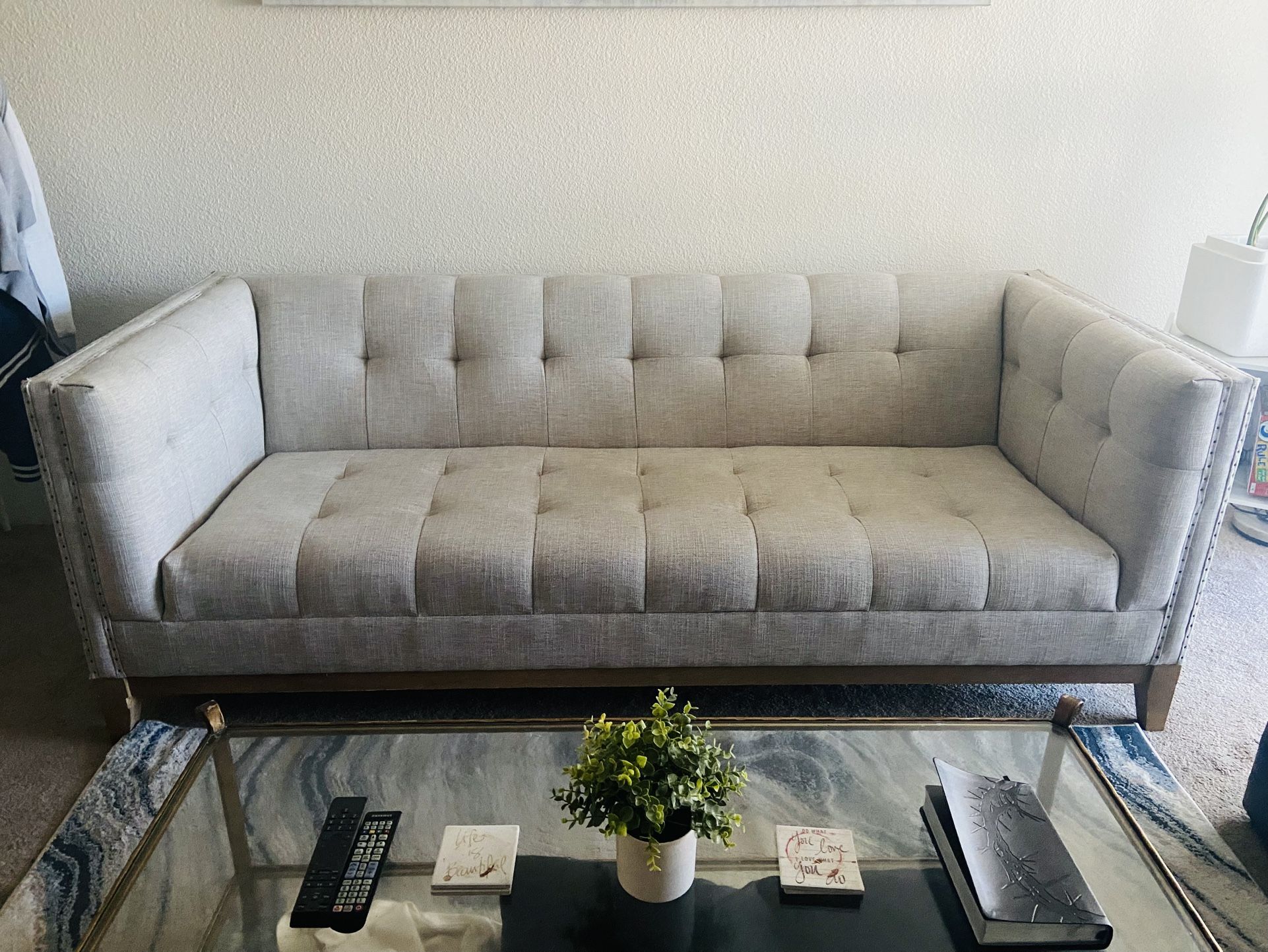 Cream Tufted Couch 