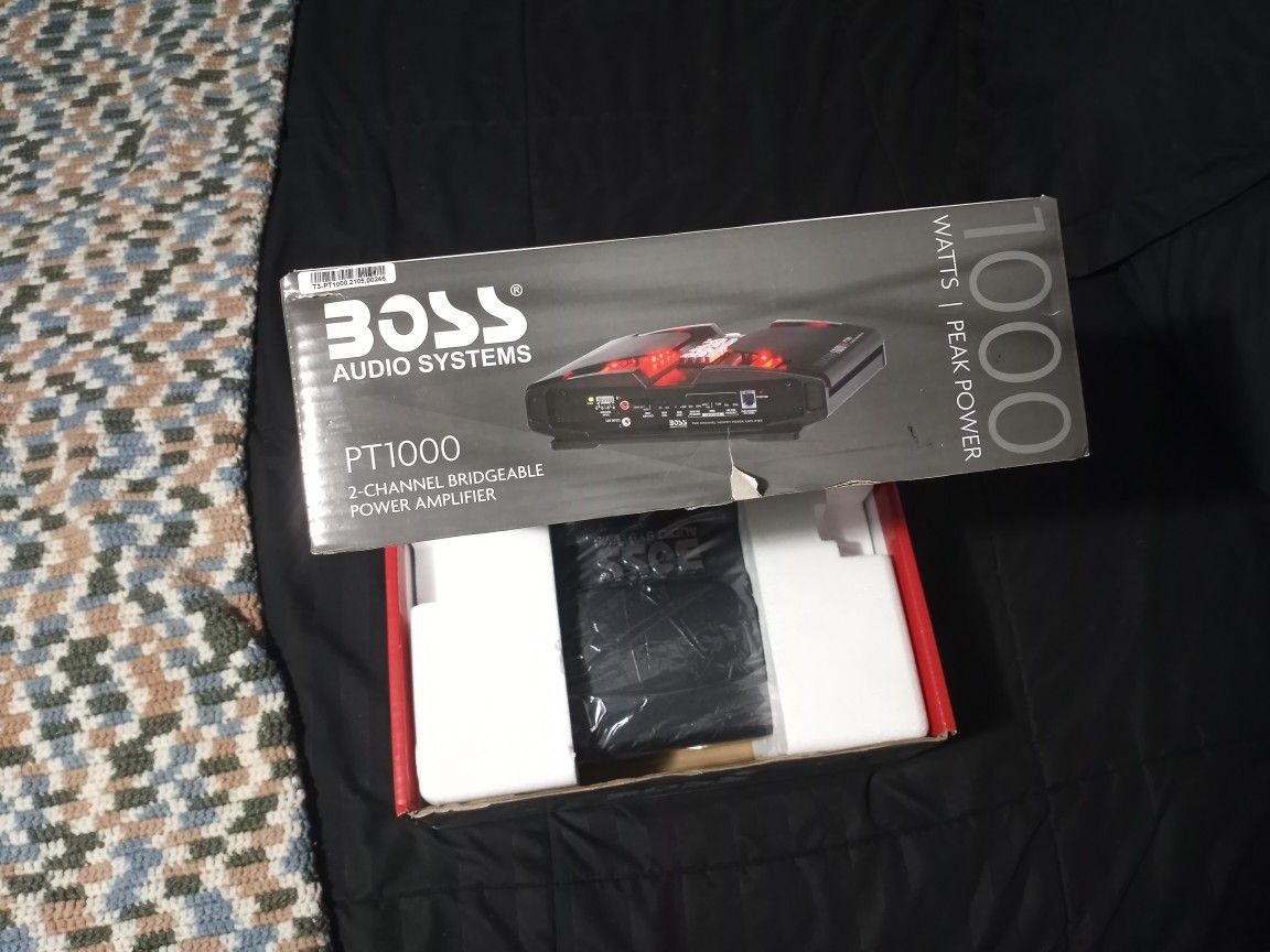 BOSS PT1000 Amplifier..