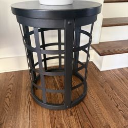 End Table/Side Table
